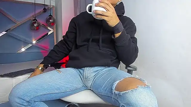 Lucii fer  online show from March 2026 11:46:02 AM