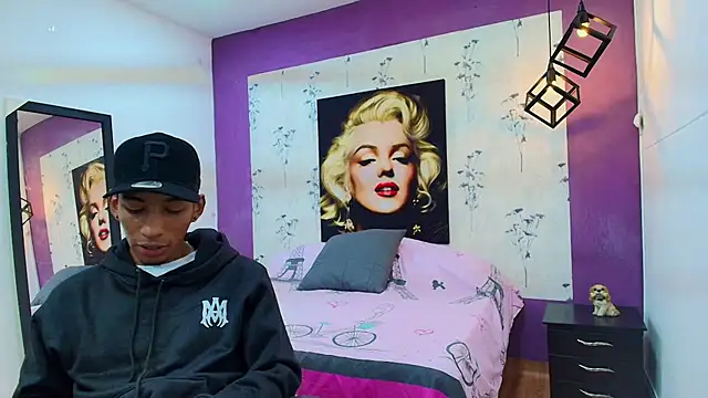 Snapshot of alejandro_king1 chatting on February 2025 12:38:02 PM alejandro king1 online show from February 2025 12:38:02 PM