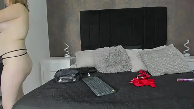 NaxaAndLexi  online show from February 2025 02:16:02 PM