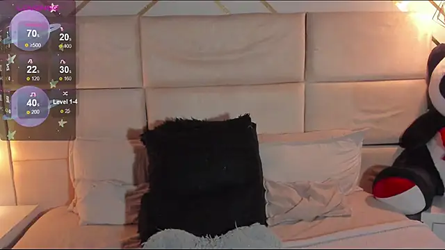 Nathaliajonees online show from September 2025 12:29:01 PM