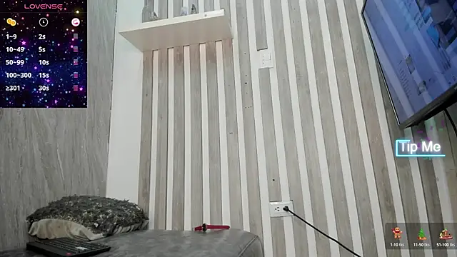 Snapshot of MarieMyller chatting on February 2025 12:27:02 AM MarieMyller online show from February 2025 12:27:02 AM