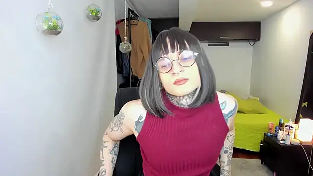 ShiiraVelkor online show from December 2025 10:08:02 AM