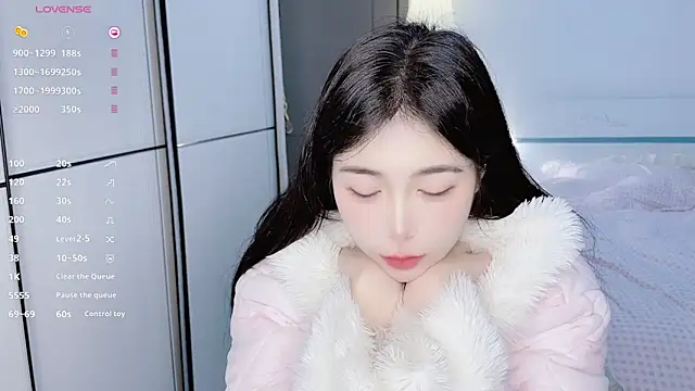 White-Star online show from February 2025 06:45:01 PM