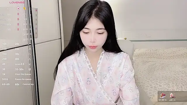 White-Star online show from March 2025 12:04:01 PM