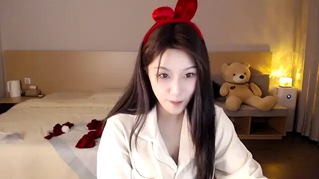 Lucky-baby online show from December 2024 04:40:02 PM