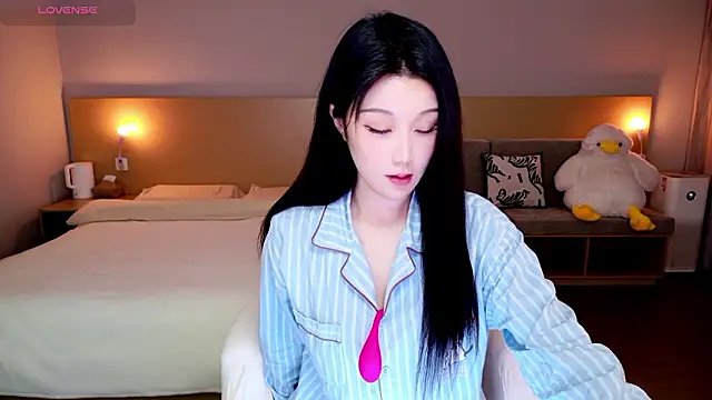 Lucky-baby online show from February 2026 04:45:02 PM