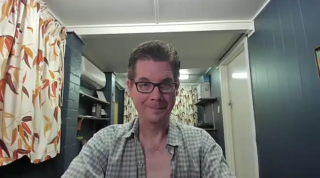 Snapshot of tilobinder chatting on December 2024 02:52:01 PM tilobinder online show from December 2024 02:52:01 PM