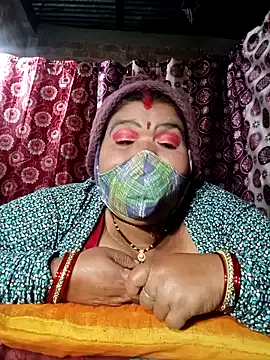 Snapshot of Hot_Falguni chatting on January 2025 03:39:02 PM Hot Falguni online show from January 2025 03:39:02 PM