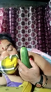 Snapshot of Hot_Falguni chatting on February 2025 07:59:01 PM Hot Falguni online show from February 2025 07:59:01 PM