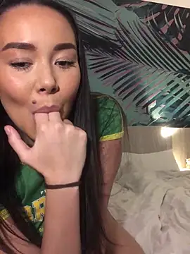 mayakitsune69 online show from March 2025 03:31:01 PM