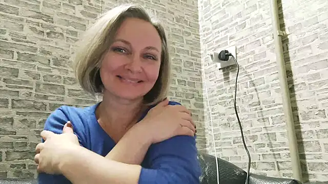 Snapshot of EdithManning chatting on February 2025 03:29:01 PM EdithManning online show from February 2025 03:29:01 PM