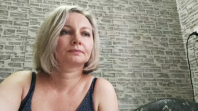 Snapshot of EdithManning chatting on March 2025 01:18:01 PM EdithManning online show from March 2025 01:18:01 PM