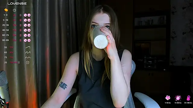 princessaalicc online show from December 2025 01:49:02 PM