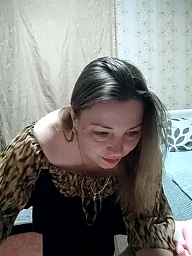 VselenaSun402 online show from April 2026 11:03:02 AM