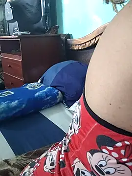 Kasandra Ho online show from March 2025 01:47:01 PM