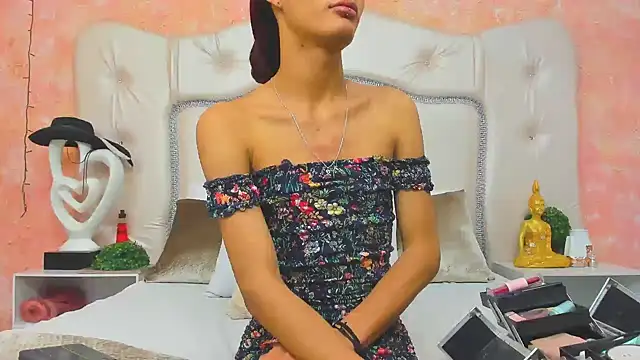 NahomiWhitel online show from February 2025 12:33:01 PM