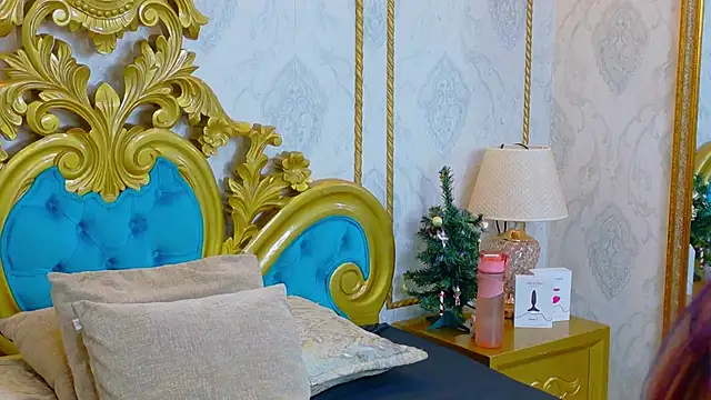 LucyLeah online show from December 2025 01:39:02 PM