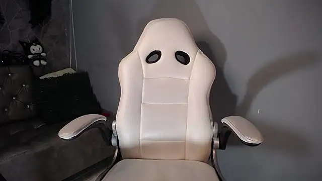 Snapshot of amelierouss chatting on October 2025 09:50:02 PM amelierouss online show from October 2025 09:50:02 PM