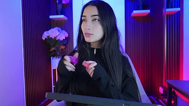 Snapshot of CattleyaScaly chatting on October 2025 07:14:01 PM CattleyaScaly online show from October 2025 07:14:01 PM