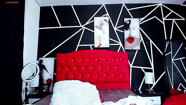 Snapshot of Samantha_Collen chatting on January 2025 11:13:02 PM Samantha Collen online show from January 2025 11:13:02 PM