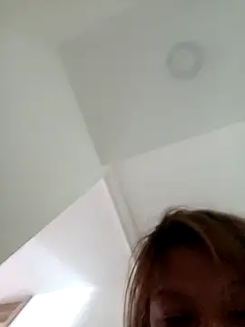 Skylar-Vox- online show from January 2025 02:24:02 PM