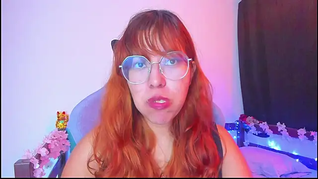  Moon Johnson online show from November 2025 01:27:01 AM