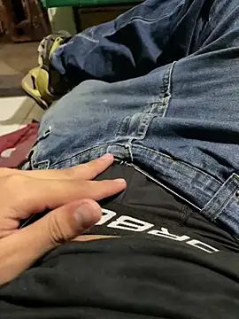 kauanzinhoofc online show from December 2024 03:28:02 PM