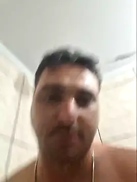 augusto3040 online show from December 2024 11:20:02 PM