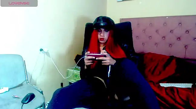 Angiee Ts online show from December 2024 03:37:02 PM