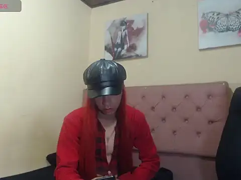 Angiee Ts online show from September 2025 01:38:01 PM