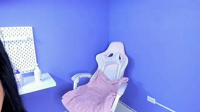 Snapshot of Annie9_ chatting on October 2025 03:26:02 AM Annie9 online show from October 2025 03:26:02 AM