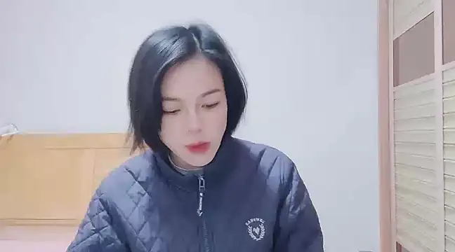 Linda-LL online show from December 2024 01:29:01 AM