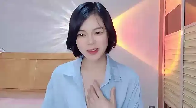 Linda-LL online show from December 2024 06:11:02 AM