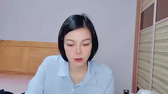 Linda-LL online show from January 2025 05:01:01 AM