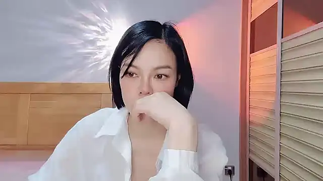 Linda-LL online show from January 2025 12:19:01 PM