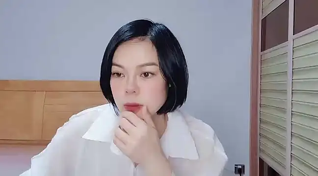 Linda-LL online show from January 2025 01:42:02 AM