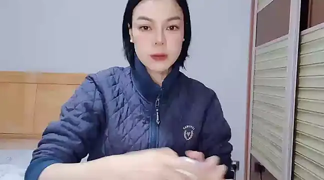 Linda-LL online show from January 2025 01:19:01 AM