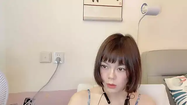 Linda-LL online show from October 2025 05:40:01 AM