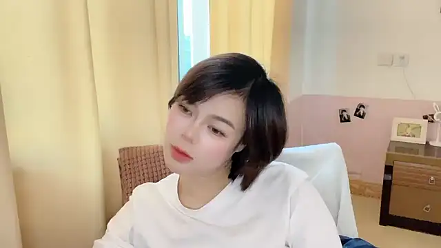 Snapshot of Linda-LL chatting on January 2026 05:55:01 AM Linda-LL online show from January 2026 05:55:01 AM