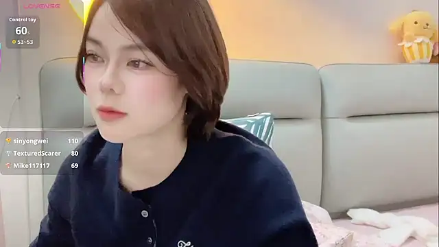 Snapshot of Linda-LL chatting on February 2026 03:32:02 PM Linda-LL online show from February 2026 03:32:02 PM