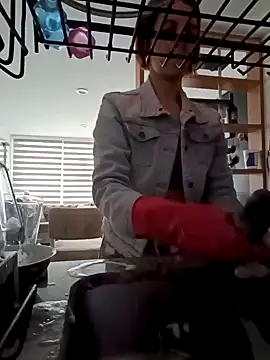 your red rose  online show from December 2024 08:36:02 PM