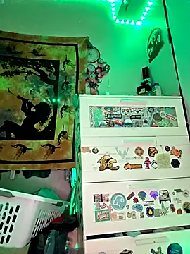 thatonespicychick online show from December 2025 12:23:02 PM