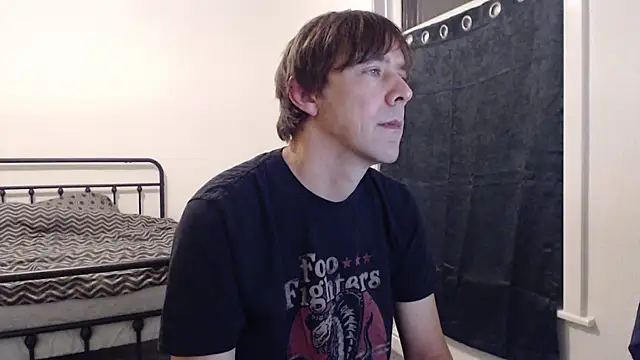 Snapshot of willybewild chatting on October 2025 01:24:02 AM willybewild online show from October 2025 01:24:02 AM