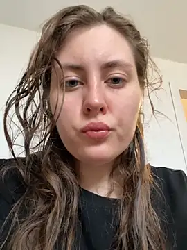 Snapshot of Topvi_ chatting on May 2026 07:57:02 AM Topvi online show from May 2026 07:57:02 AM