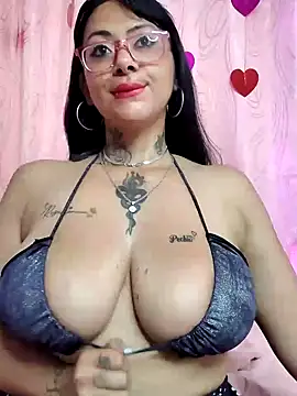 Snapshot of Saloome- chatting on February 2025 05:16:02 PM Saloome- online show from February 2025 05:16:02 PM