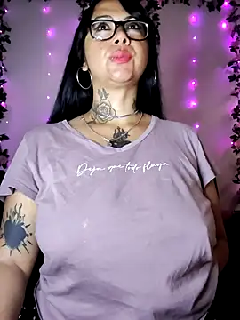 Saloome- online show from December 2025 09:32:02 PM