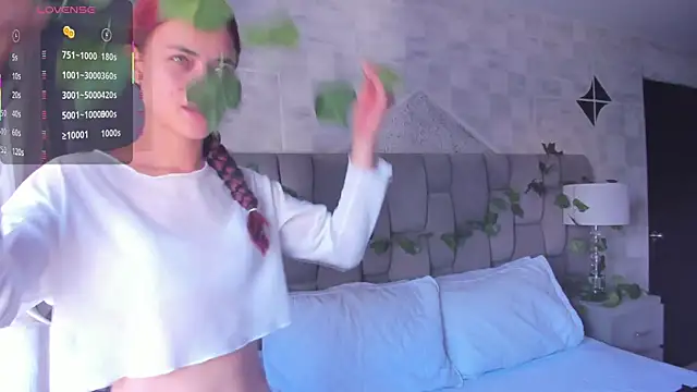 HannaRhodes online show from January 2025 01:11:01 PM