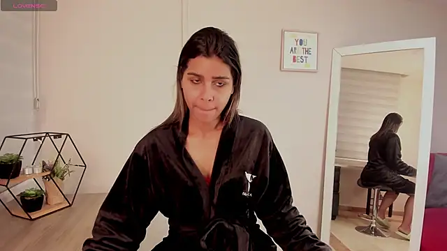  kylie  smith  online show from January 2025 07:24:01 PM