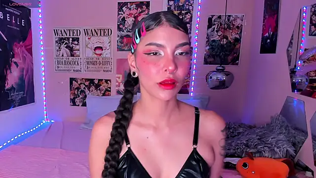 Snapshot of Luna-Chann chatting on January 2025 08:22:01 PM Luna-Chann online show from January 2025 08:22:01 PM