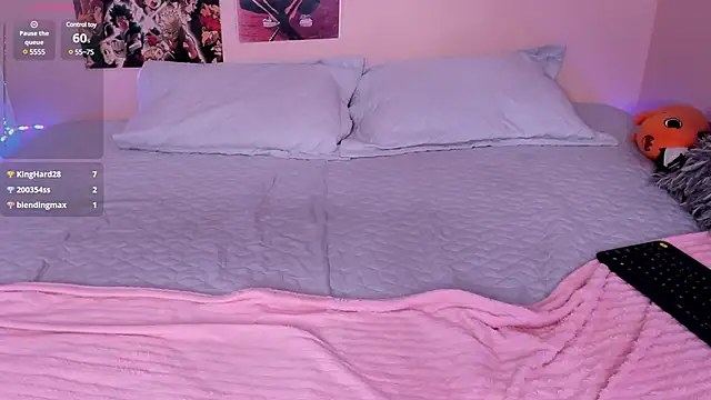 Snapshot of Luna-Chann chatting on February 2025 10:55:01 PM Luna-Chann online show from February 2025 10:55:01 PM